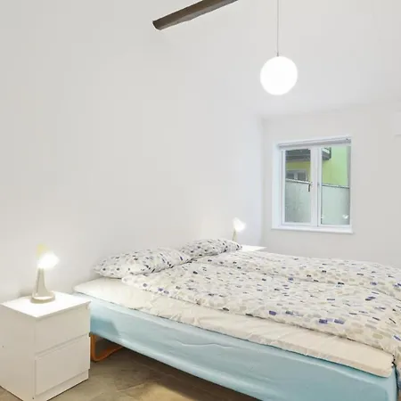 Charming - Luxurious 1 Bedroom In The Heart Of Aalborg