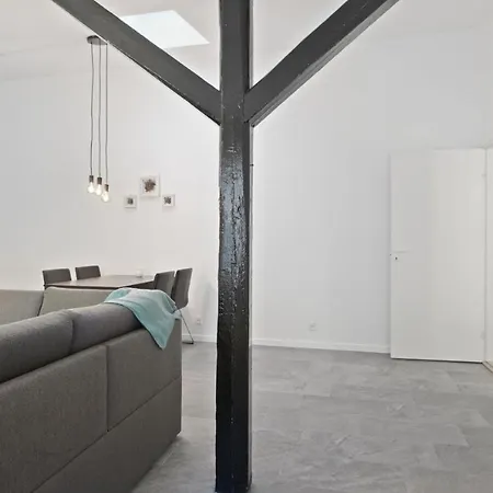 Charming - Luxurious 1 Bedroom In The Heart Of Apartamento *