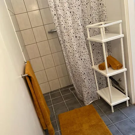 Apartment Charming - Luxurious 1 Bedroom In The Heart Of